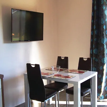 Two-bedroom Holiday In Darlowo בית נופש